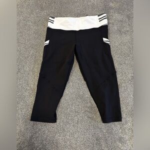 Lululemon cropped legging size 8